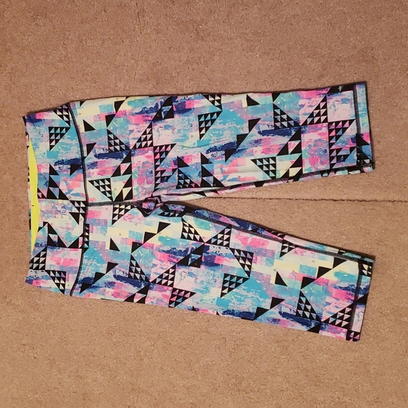 Victoria's Secret Pants - Victoria's Secret Women's VSX Sport Knockout Crops